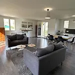 Constance 3 - Spacieux En Dernier Etage شقة