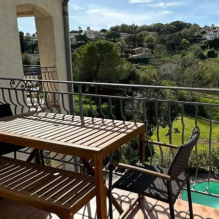 Constance 3 - Spacieux En Dernier Etage Appartement Antibes