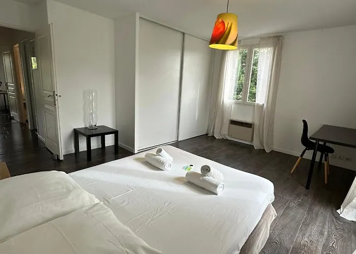 Constance 3 - Spacieux En Dernier Etage Антиб