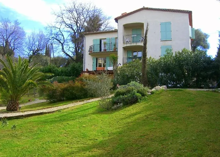 Constance 3 - Spacieux En Dernier étage Appartement