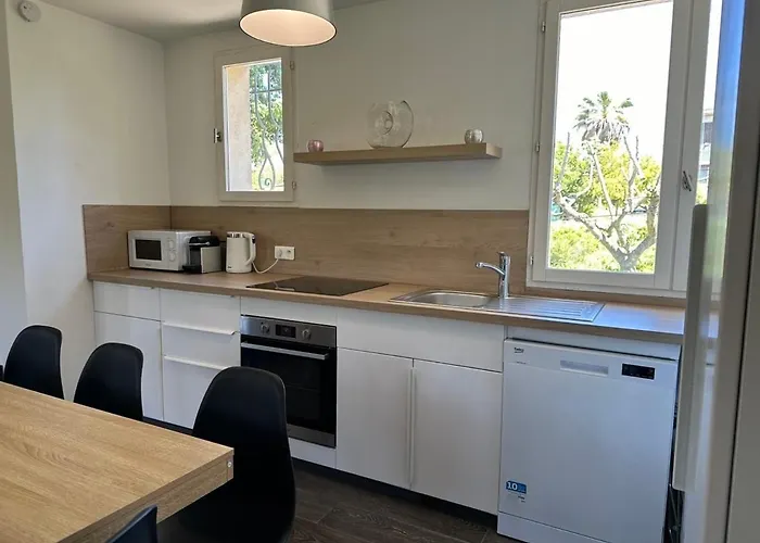 Constance 3 - Spacieux En Dernier Etage * Антиб